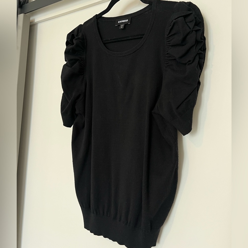Short sleeve sweater top with ruffle detail on sleeve